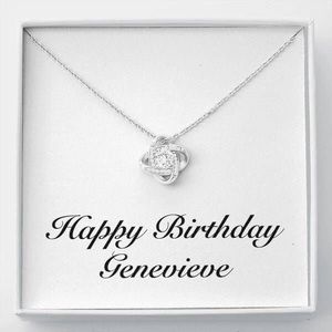 Meet your Posher, Lauire